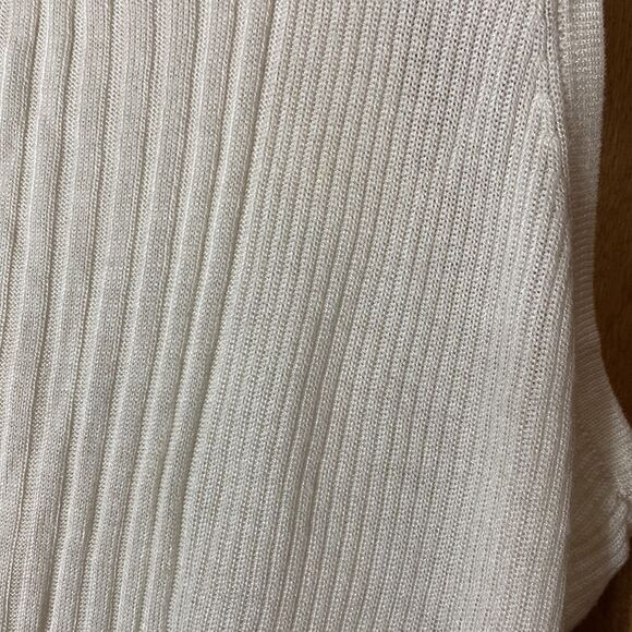 BCBG MAXAZRIA cream ribbed stretch deep scoop neck racerback sleeveless sweater - Picture 4 of 6